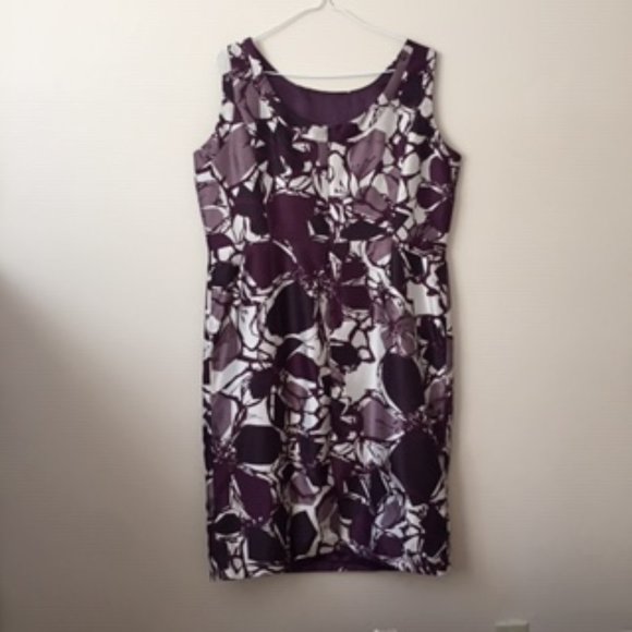 JACQUES VERT WOMEN DRESS.  SIZE 14.  PURPLE MAUVE AND CREAM - Picture 2 of 3
